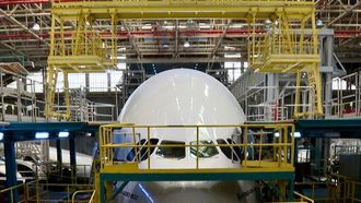 طيران الإمارات تعيد تجديد 30 طائرة إيرباص A380