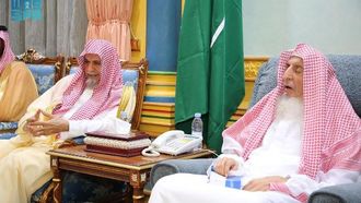 المفتي يناقش خطط الحج