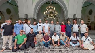 الحجاج يزورون المواقع الإسلامية التاريخية