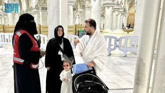 متطوعون لمساعدة الحجاج