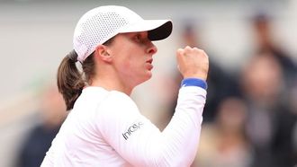 Swiatek Advances In French Open