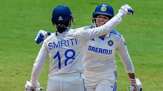 Record Test Stand By Verma, Mandhana