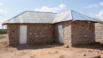 تم بناء 757 منزلاً للاجئين الكينيين