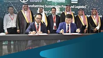 صفقة الشاحنات الكهربائية السعودية الصينية