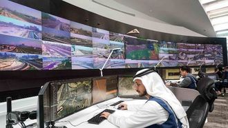 دبي توسع نظام المرور الذكي