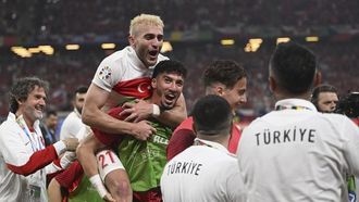 تركيا إلى يورو 2024 إلى دور الـ16