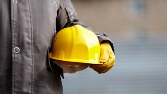 UAE Implements 'Midday Break' Regulation