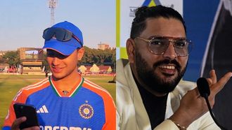 Yuvraj Cheers Abhishek's T20I Century