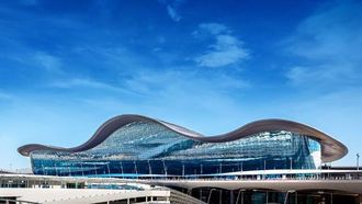 22.4 مليون تمر عبر مطارات أبوظبي