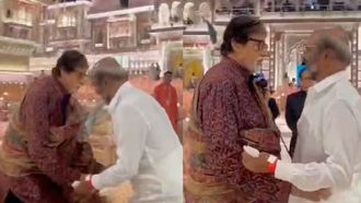 Rajinikanth Honours Amitabh At Wedding