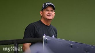 Mott Resigns, Trescothick Interim Coach