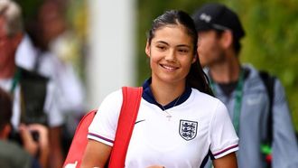 Raducanu Inspired By England At Wimbledon