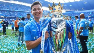 Alvarez Mulls Over Man City Future