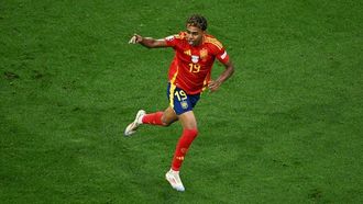 يامال: أصغر هداف في البطولة