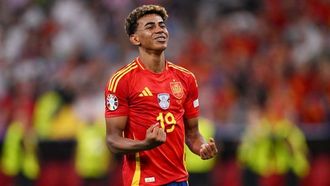 Yamal Dodges Messi Comparisons