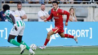 قلق جونز من الإصابة لليفربول