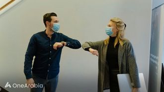 عوامل خطر كوفيد الطويل والتطعيم