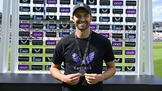 وود كريديت أندرسون لـ Wicket Haul