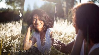 المرآة مقابل الهاتف.. الفرق المثير