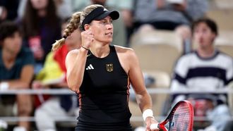 Kerber Beats Osaka In Olympics