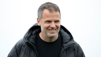 فيلاهامن يجدد عقده مع توتنهام