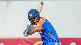 Samson's Epic 110m Six Wows Fans