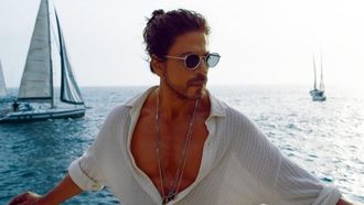 SRK's Emergency Eye Treatment In USA