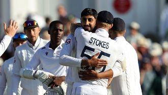 البشير يقود إنجلترا للفوز بالسلسلة