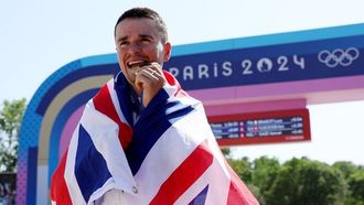 بيدكوك يفوز بالميدالية الذهبية الأولمبية مرة أخرى