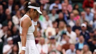 رادوكانو منزعج من الشمس في ويمبلدون