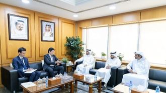 تعزيز العلاقات التجارية بين عجمان وأوزبكستان