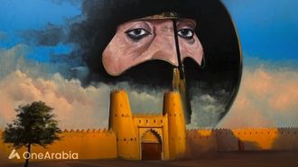 معرض فني يكرم المرأة الإماراتية