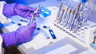 نظائر النيكوتين الموجودة في السجائر الإلكترونية