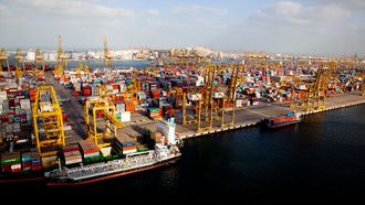 Jebel Ali Sets Container Record