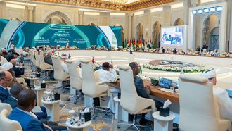 Makkah Conference Vows Moderation