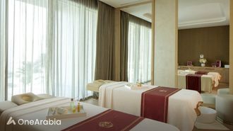 عرض سبا خاص للأصدقاء في فندق هايد