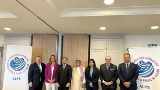 الإمارات تساعد في محادثات الأزمة السودانية