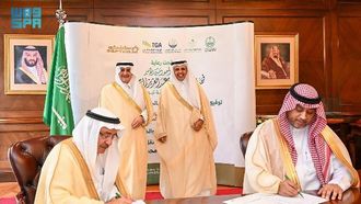 تبوك تطلق مشروع الحافلات الخضراء