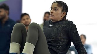 Phogat Disqualified Before Final