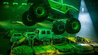 حفل Hot Wheels Glow في أبو ظبي