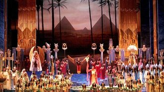 عايدة تفتتح موسم الأوبرا في دبي