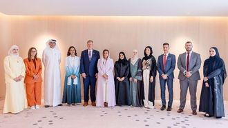 بدور القاسمي تتواصل مع قادة خريجي الجامعة الأمريكية في الشارقة