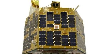 إيران تطلق صاروخ جماران-1 وسط تدقيق