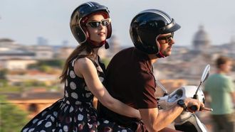 Stream Emily In Paris S4P2