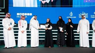 تكريم 31 خريجًا في معسكر FinTech