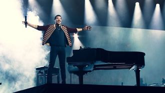 Lionel Richie To Headline NYE Gala