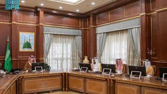 أمير المدينة المنورة يدعم الجمعيات الأهلية