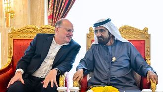 محمد بن راشد يلتقي رئيس مجلس إدارة بنك HSBC