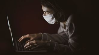 تأثير الوباء على أدمغة المراهقين