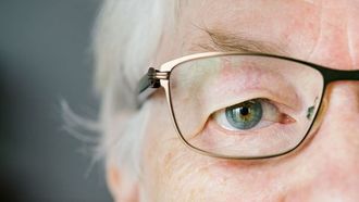 Prevent Eyestrain: 8 Key Tips